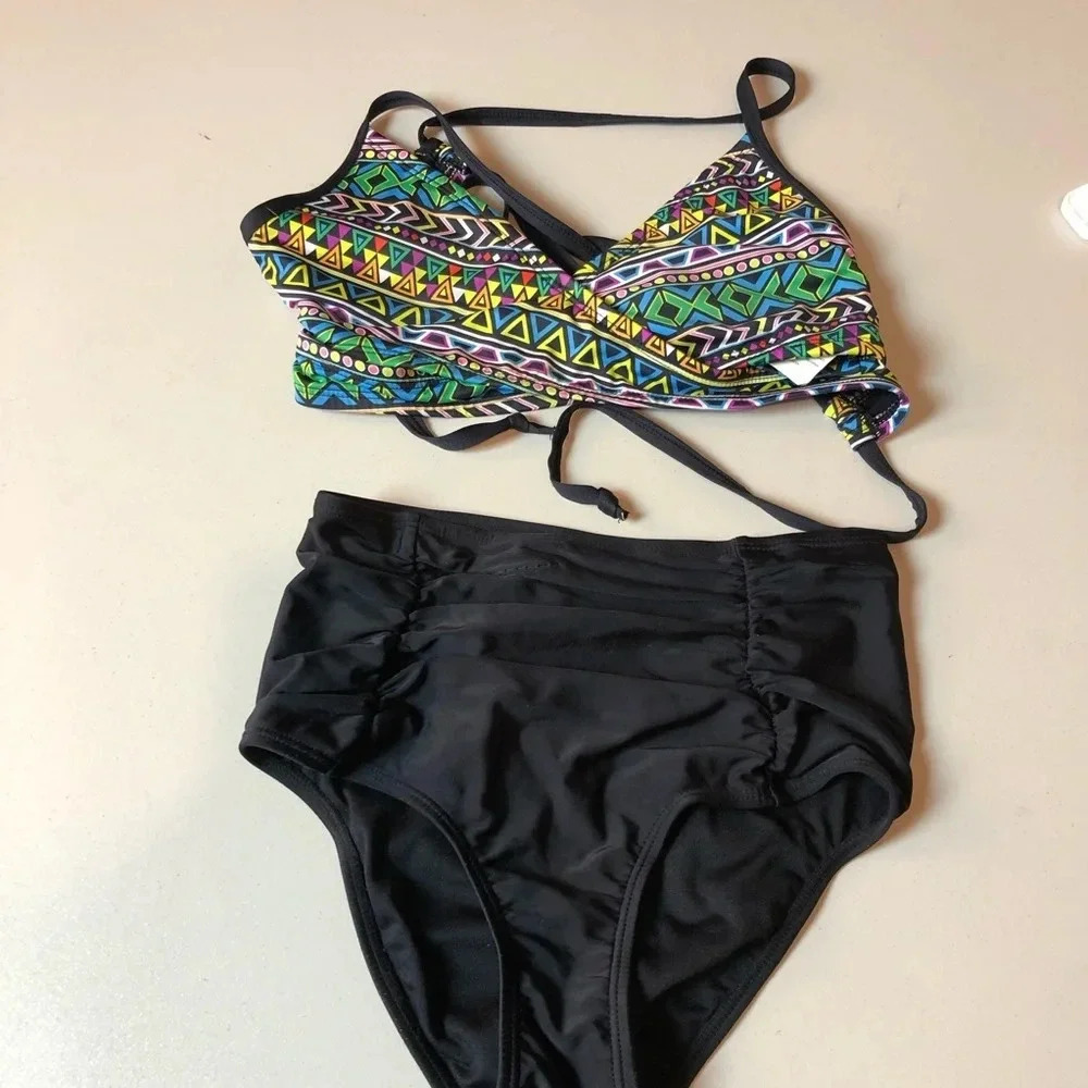 xhliration Women’s XS Swimsuit Set Wrap Top Clearwater Bottom Black Pattern GUC